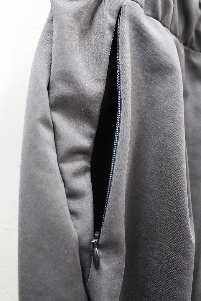 bajra バジュラ ナイロンハイテンションソフトサルエルパンツ