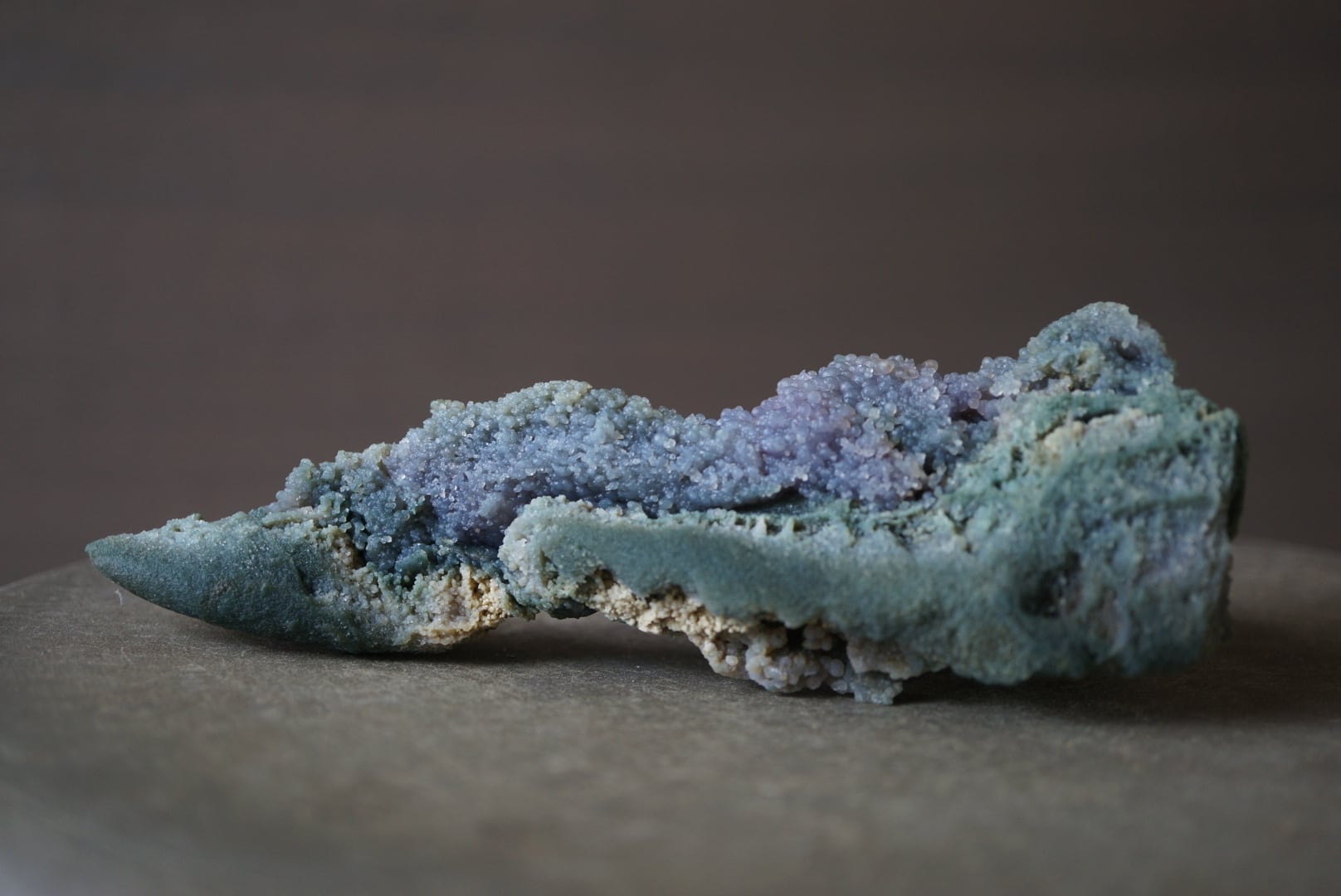 グレープアゲート(ボトリオイダル・アメシスト) Grape Agate (Amethyst
