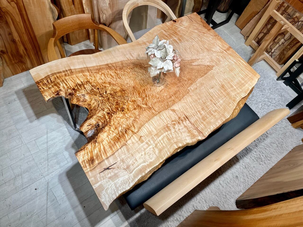 トチの木 極上 縮み杢 スポルテッド 一枚板 天板 レジン ごめん