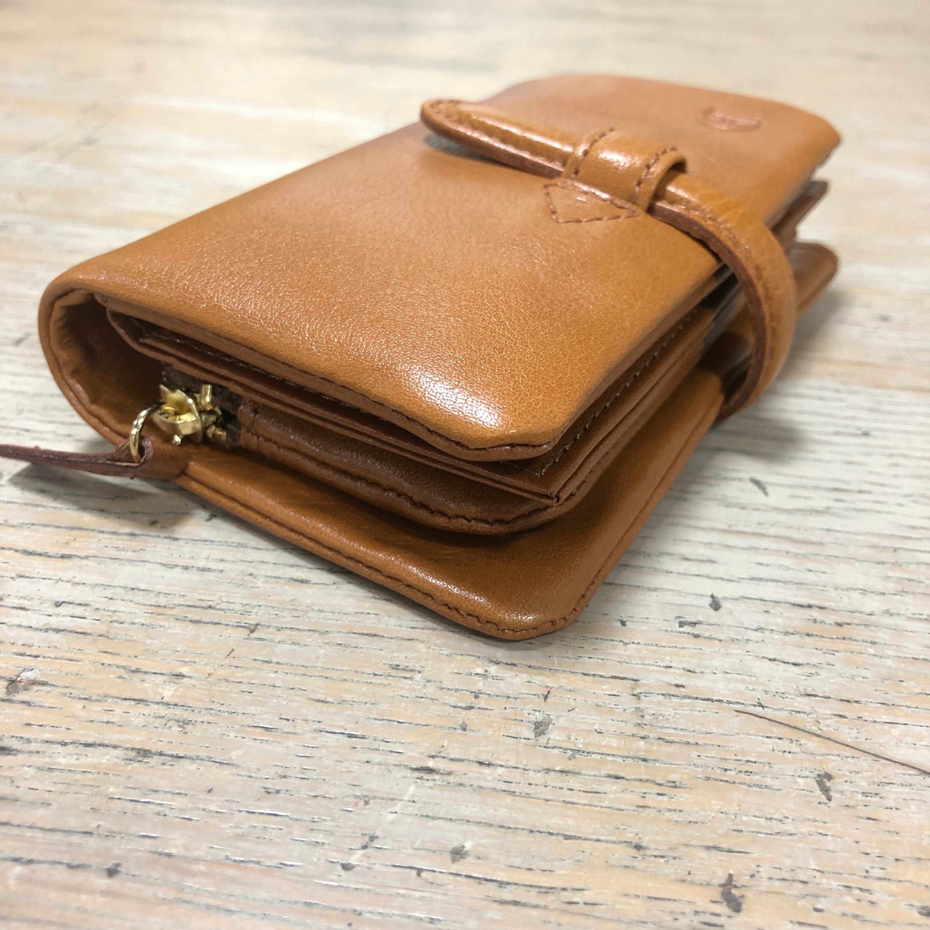 CLEDRAN クレドラン 2つ折り財布 ADORE WALLET M COL キャメル CLEDRAN クレドラン 2つ折り財布 ADORE WALLET M COL キャメル