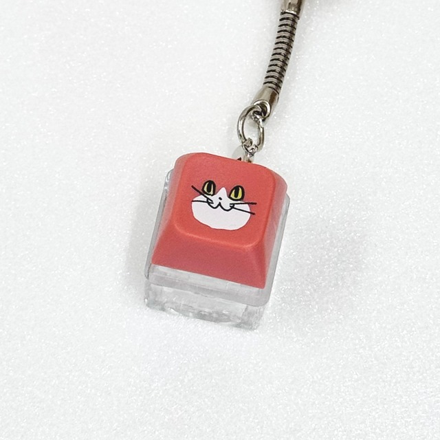 キーボードキーホルダー　猫の顔