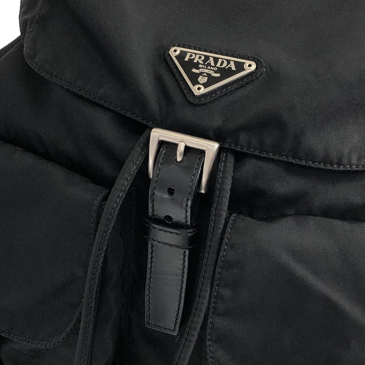 PRADA プラダ トライアングルロゴ ナイロン ダブルポケット バック
