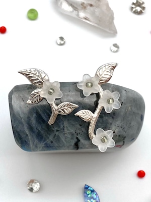 " Pippi " pierced earrings ･ silver gray | silver925