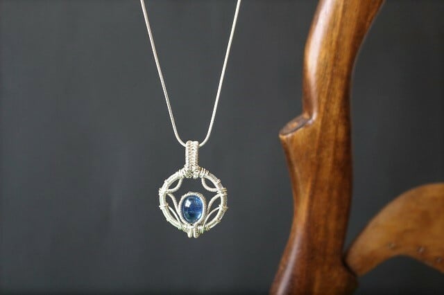 Kyanite silver925 wirewrapping pendant