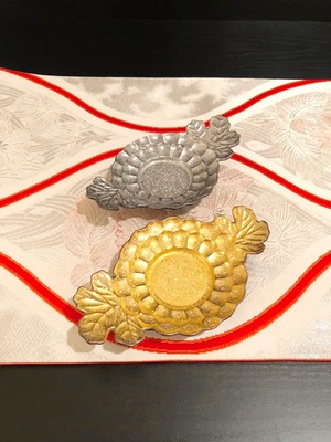 菊の葉　小皿
