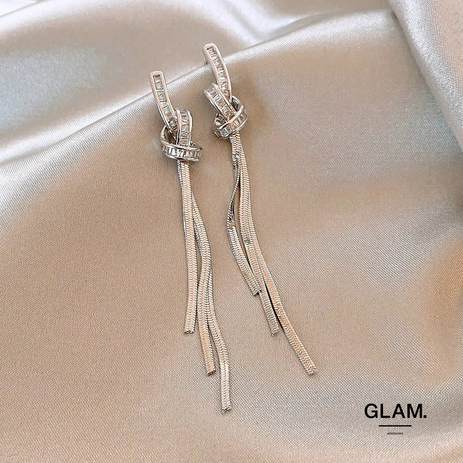 ELKE KRAMER タッセルピアス⑧ suzuranボリュームパールロングタッセル 