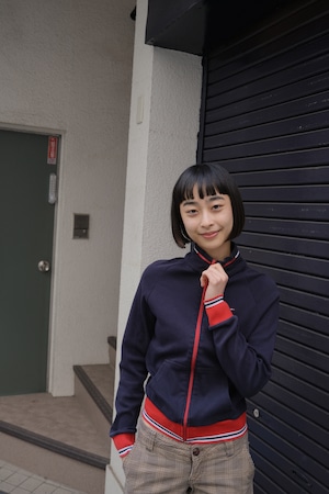 TOMMY HILFIGER ネイビージップアップパーカー