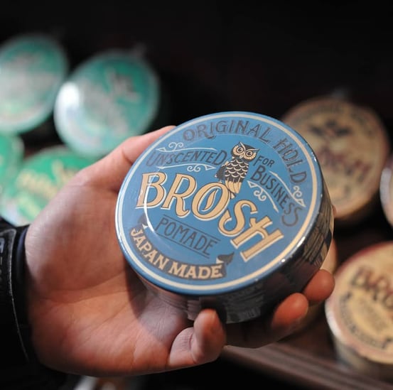 BROSH ブロッシュ ポマード フォービジネス(無香料 青缶) 115g