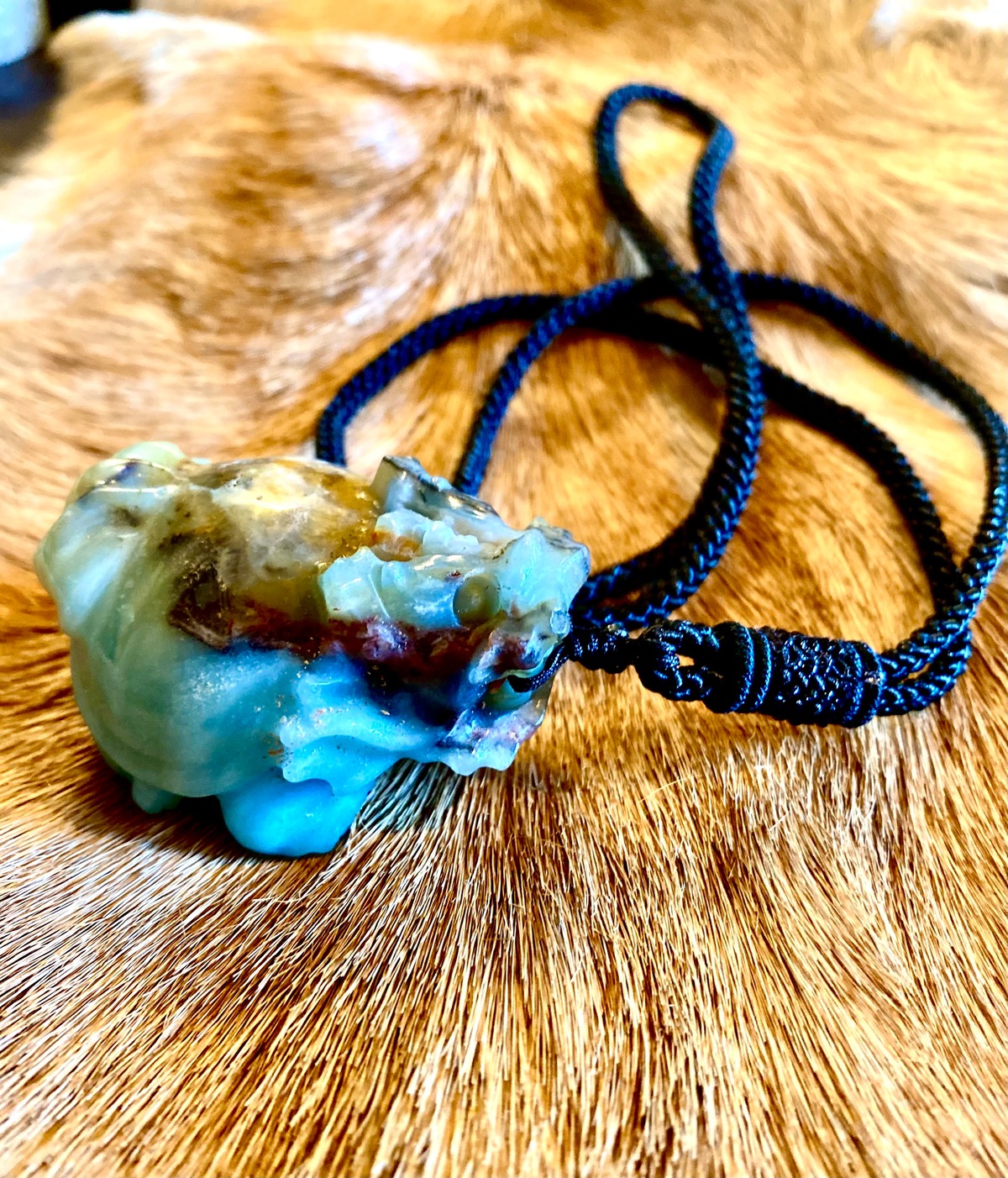 Power stone Calvin Calcite Dragon Turtle Pendant | Heimer