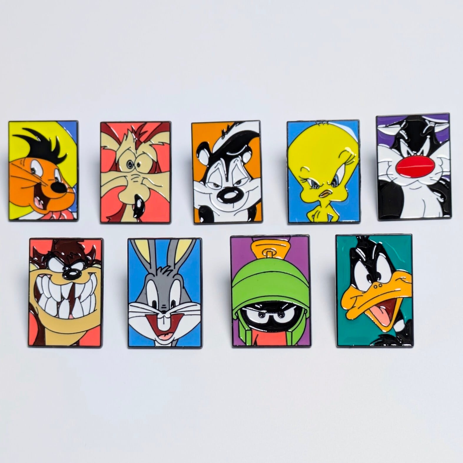 送料無料！ ★ピンズ PINS★ピンバッジ 【 Looney Tunes（ ルーニーテューンズ ) ）】 9P SET / ピンズセット 〚アメリカン雑貨 アメトイ〛