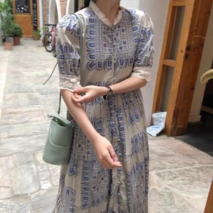 スタンドカラーワンピース　AJ22008-9906