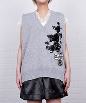 COOLAパッチ&レースVネックニットベスト (GRAY)　CQ-46102