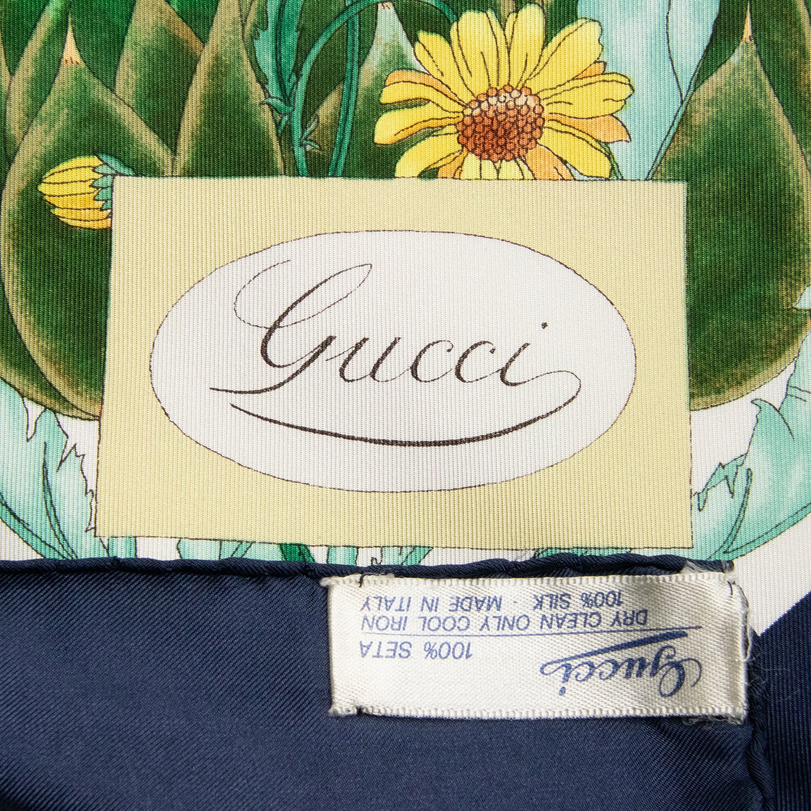 未使用級！グッチ 大判 シルク スカーフ モスグリーン 美品 GUCCI