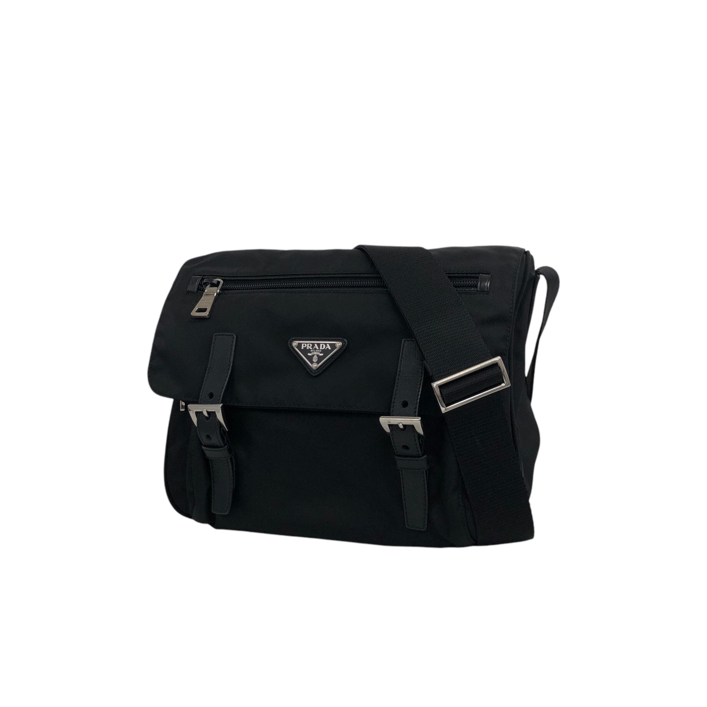 PRADA プラダ ショルダーバッグ ブラック ナイロン フロントバックル