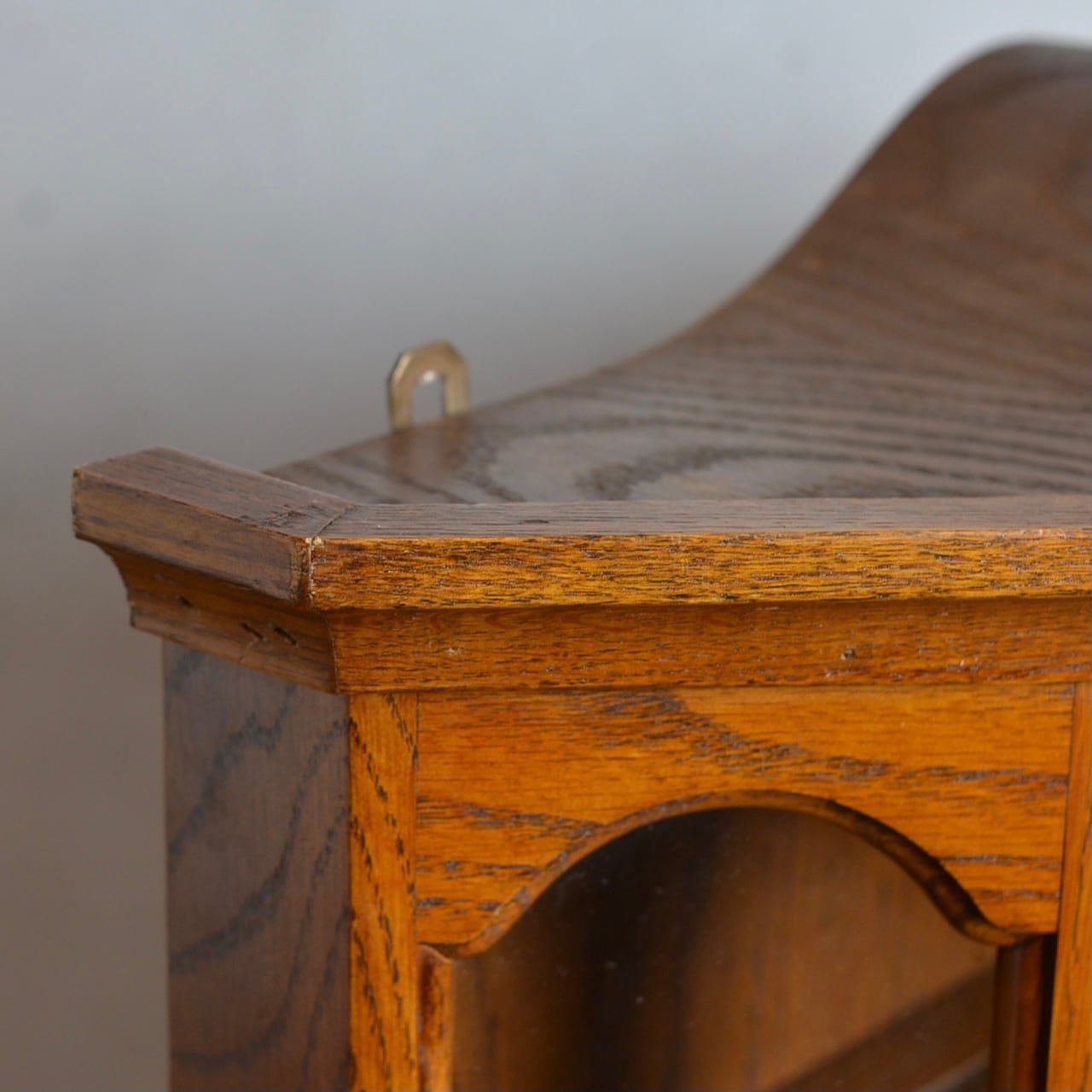 ヴィンテージ　ウォールキャビネット　　壁掛け　ケース　アンティーク　オーク材 fd275677d9d3bb74dfcd5e1af00306