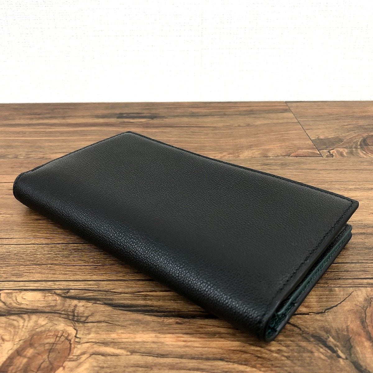 送料込み! 未使用品 BVLGARI 長財布 ブラック レザー 箱付き 101 送料込み! 未使用品 BVLGARI 長財布 ブラック レザー 箱付き 101
