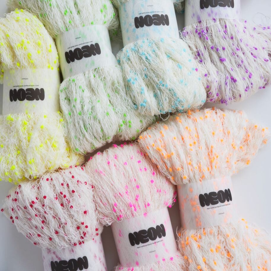 POMPOM NEON ビッグかせ | 2323yarn