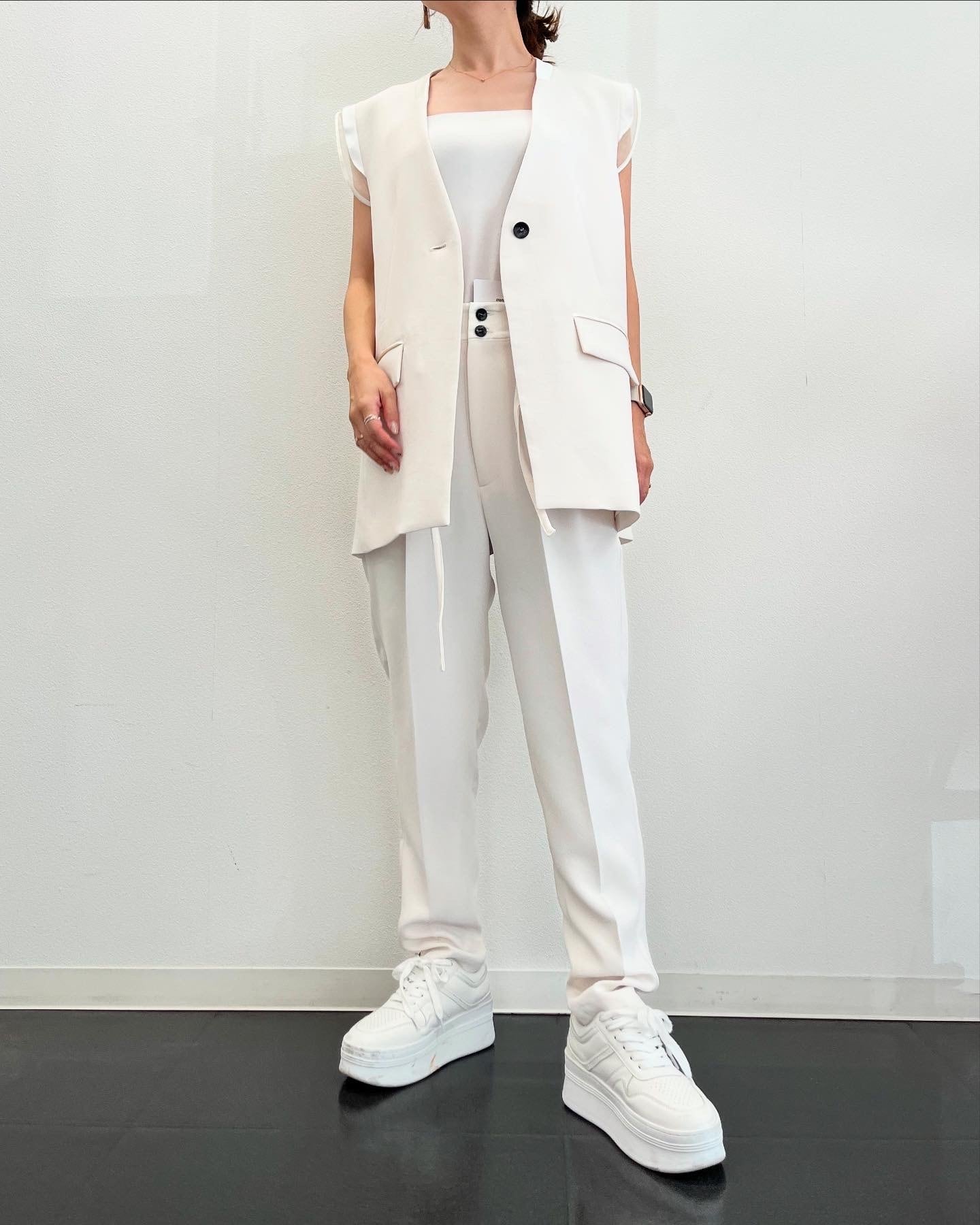 ヴェロフォンナ　フリンジホワイトパンツ ヴェロフォンナ Re.Verofonna ダブルクロステーパードパンツ | Sister
