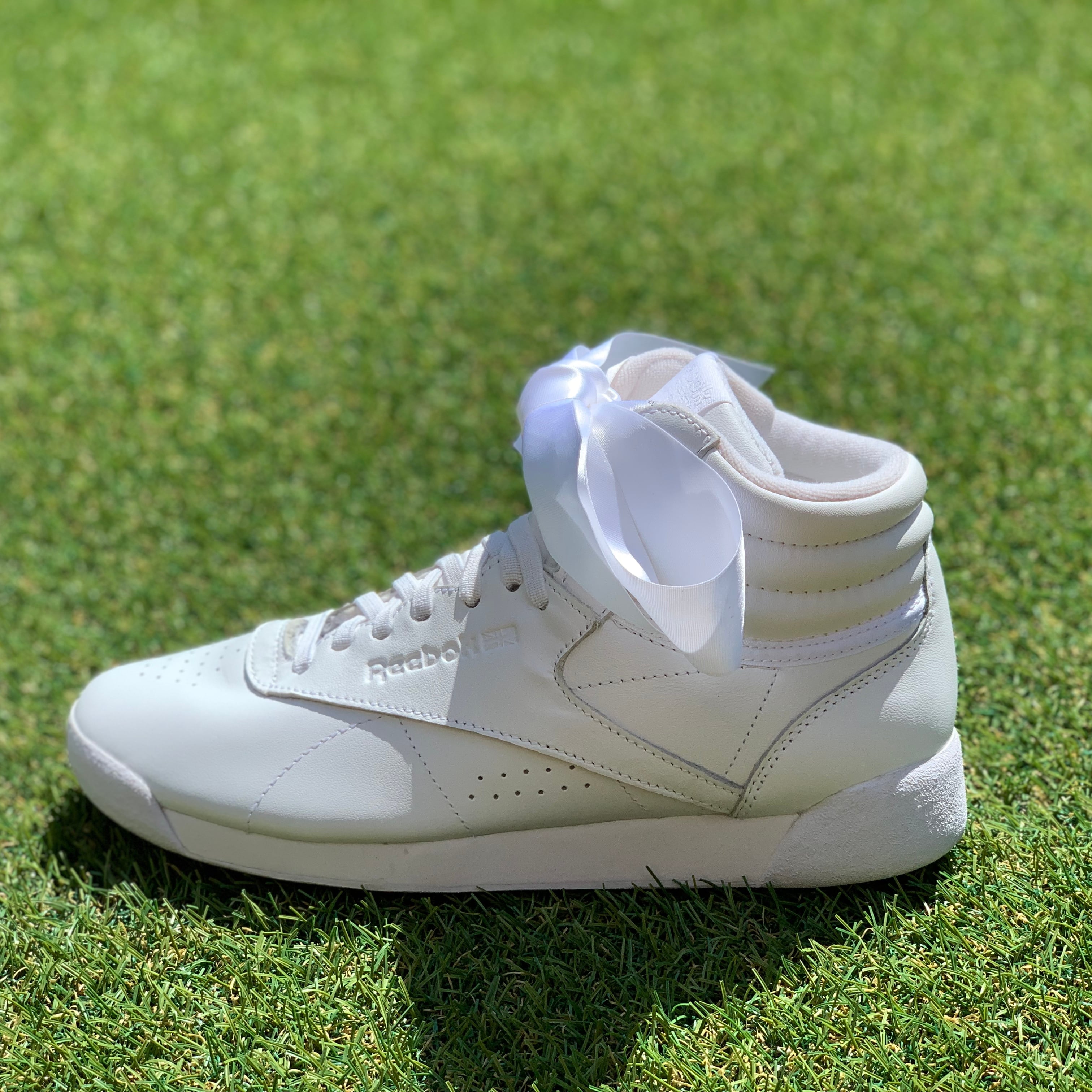 Reebok FREESTYLE HI SATIN BOW リーボック フリースタイル ハイ サテン ボウ C177