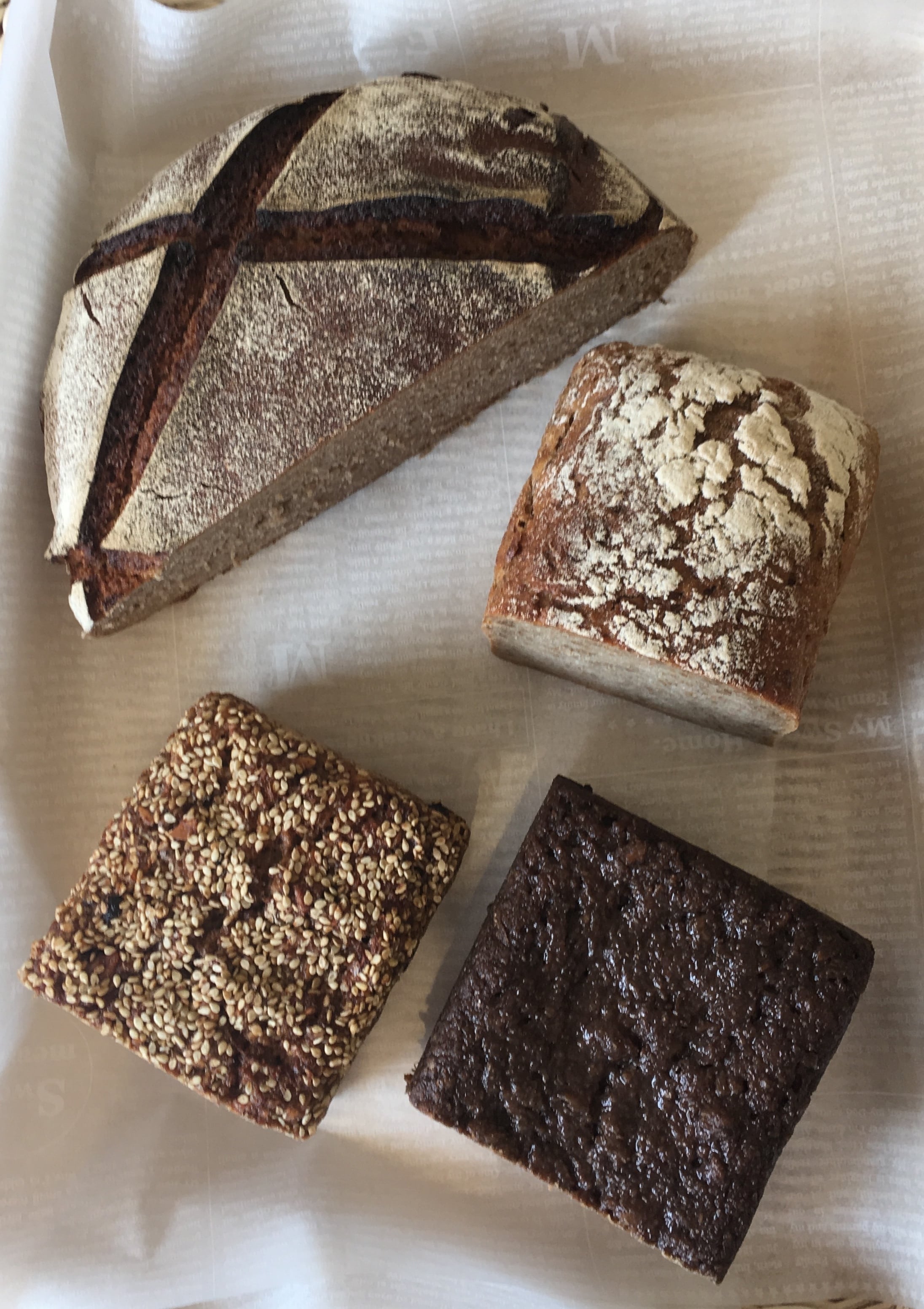 自家製サワー種使用》ドイツパンセット［M］ | パン屋「ラ・ブランジェ