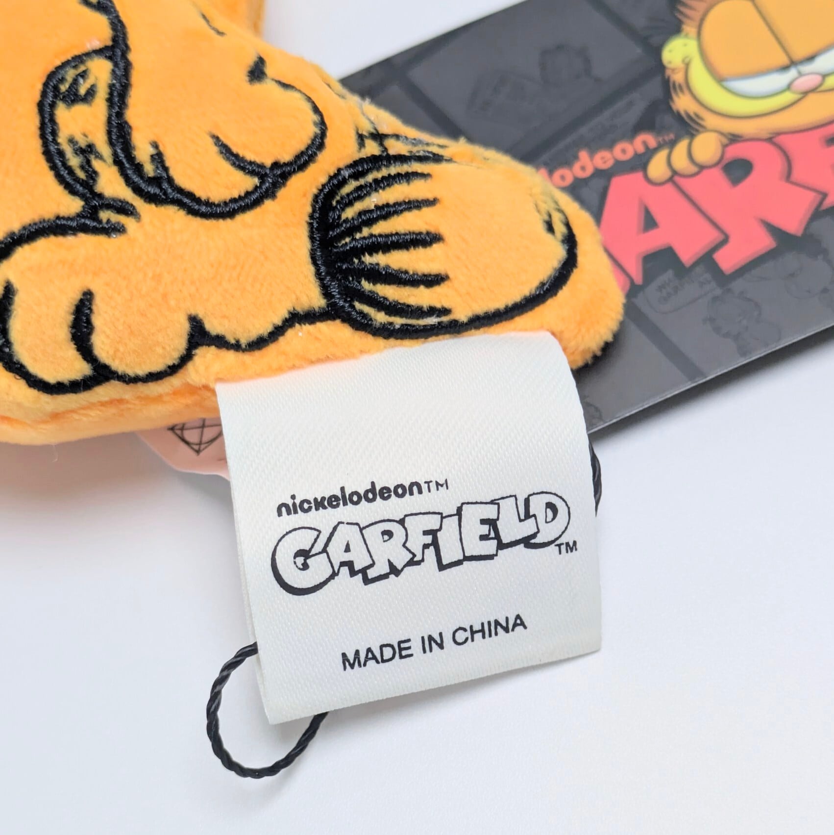 ♧【 Garfield ( ガーフィールド ) 】『 ガーフィールド&DONUTS 』Mini Plush KeyHolder / ミニぬいぐるみ キーホルダー / マスコット 〚アメリカン雑貨 アメトイ〛