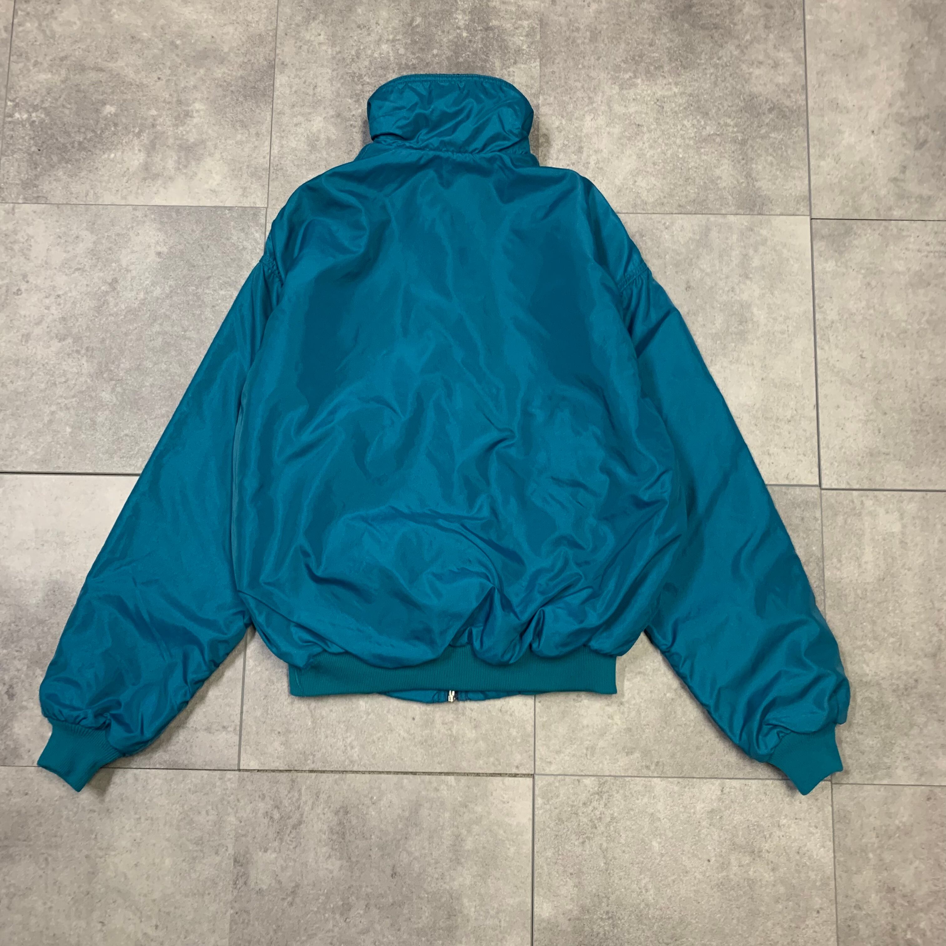即日発送・80〜90s 古着】 パタゴニア シンチラ エッグプラント 即日発送・80〜90s 古着】 パタゴニア シンチラ エッグプラント