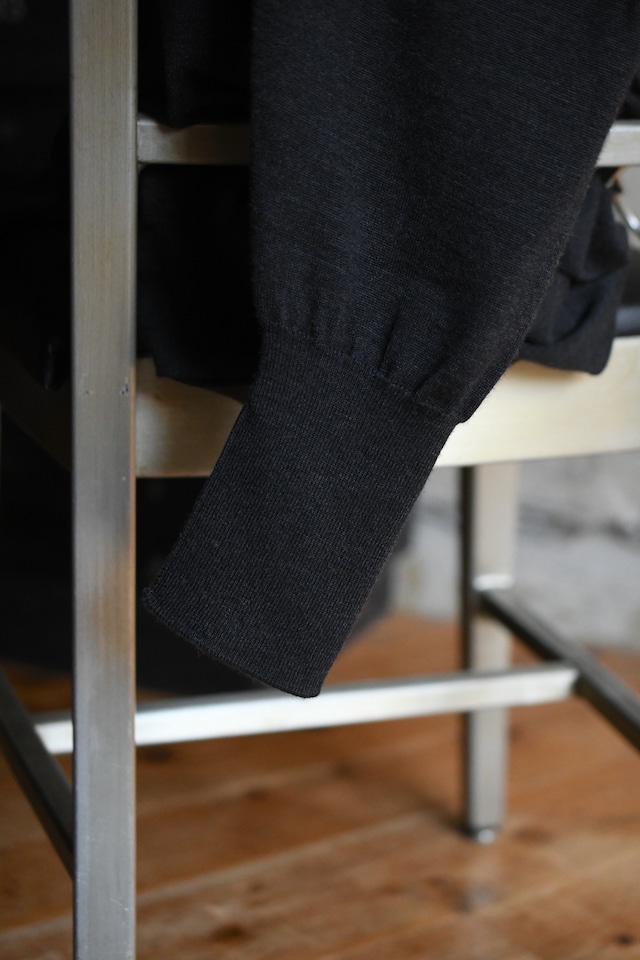 BATONER / BABY WOOL CREW NECK (Melange Black)