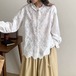 2色/シャーリングネック刺繍ブラウス ・12392