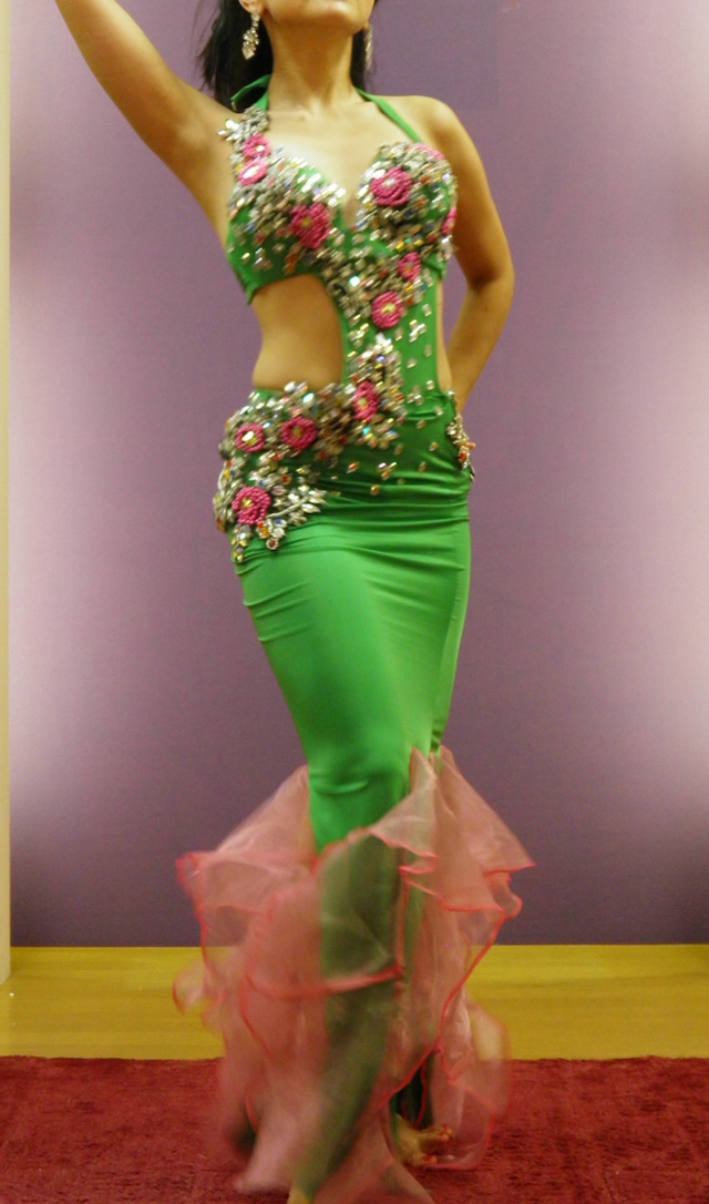 エジプト製ベリーダンス衣装　グリーン花柄