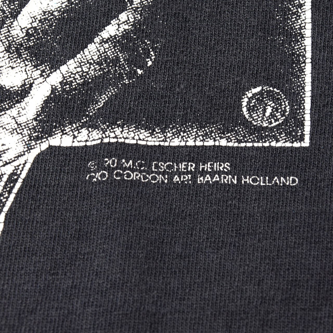 90s M.C. Escher（マウリッツ・エッシャー） Drawing Hands アートプリントTシャツ USA製