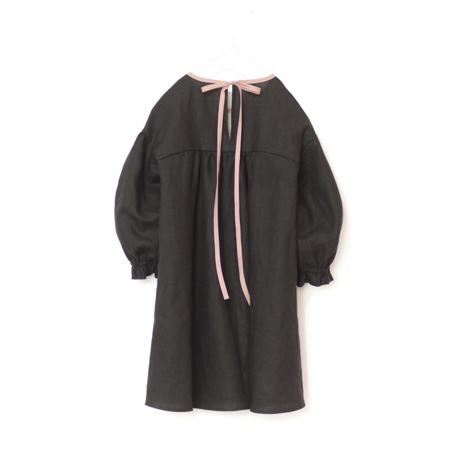 原田様専用【ブラック】ソロチカ刺繍のリネンギャザーワンピース 130size