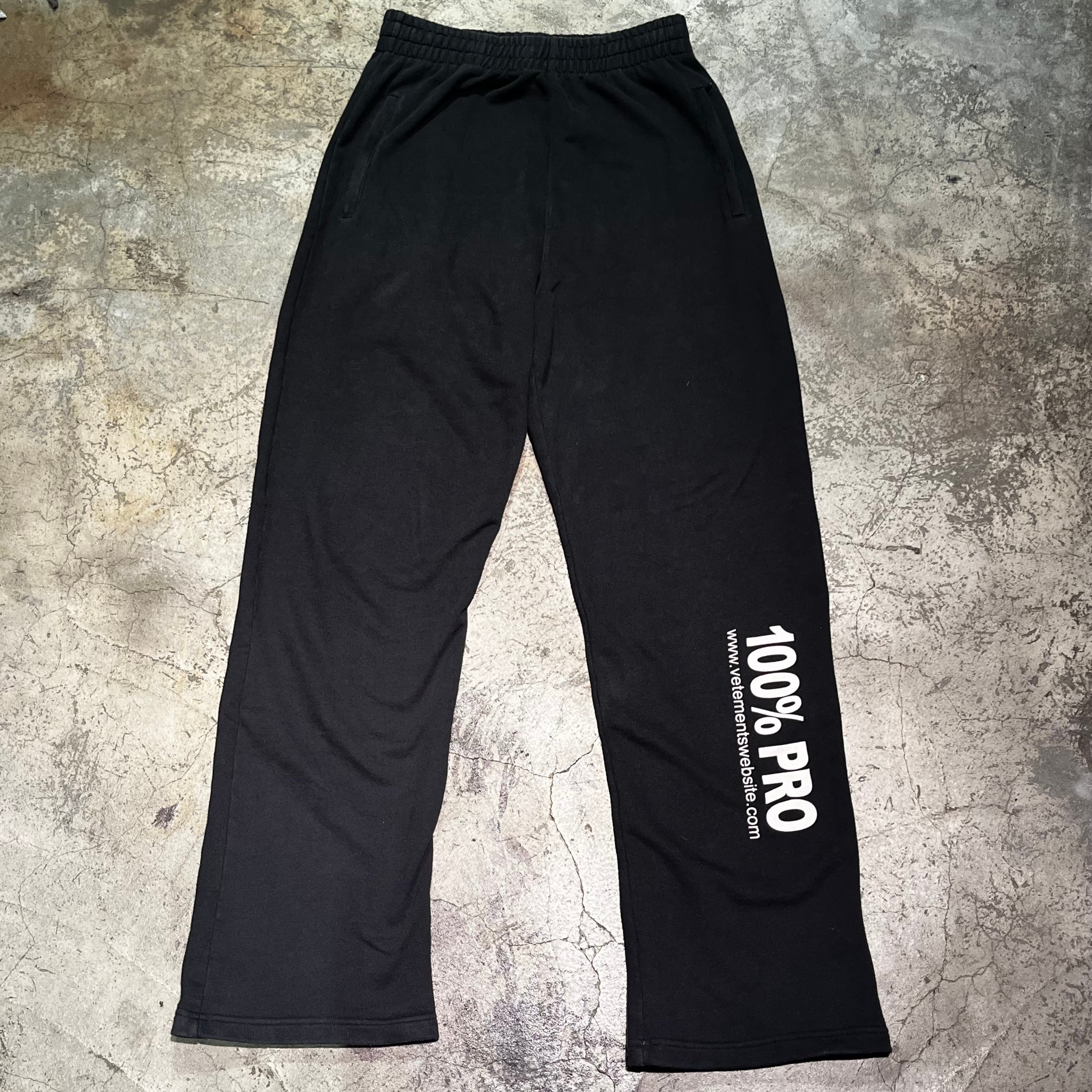 315センチワタリVETEMENTS ヴェトモン 17AW Oversized Baseball Logo Pants MAH18PA22 オーバーサイズ ベースボールロゴ スウェットパンツ ブラック