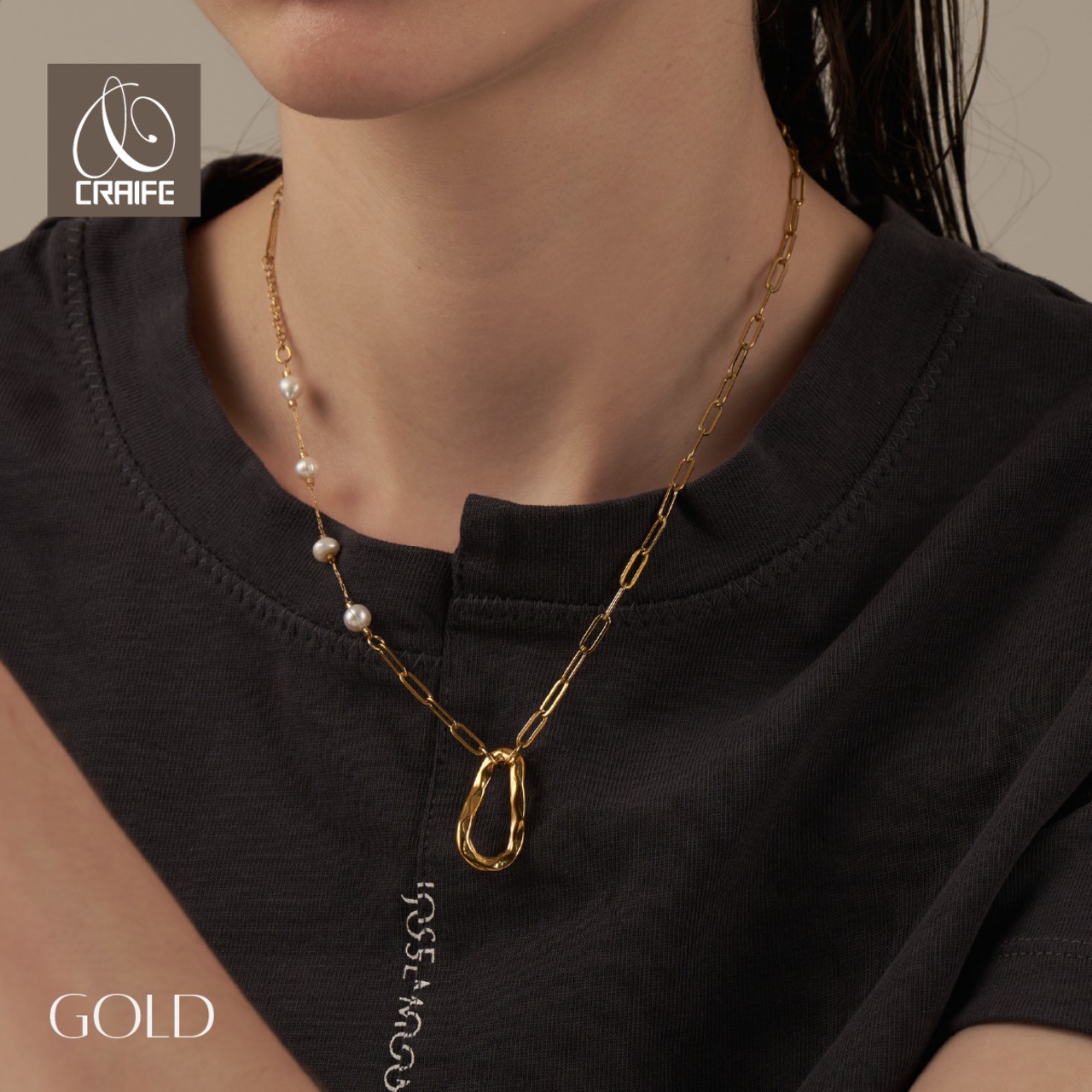 Necklace -Gold-