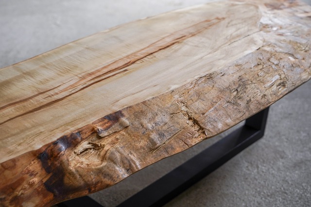 栃の一枚板　キレイな楕円形