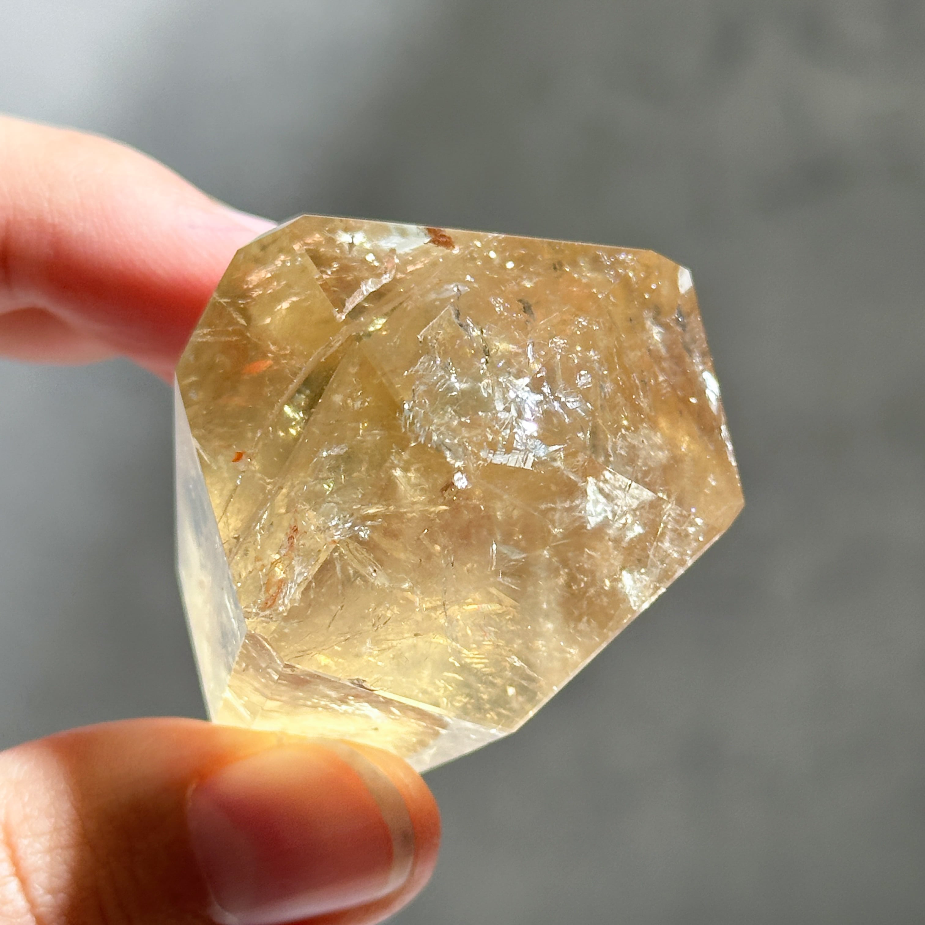 シトリン（黄水晶） フリーフォーム83◇ Citrine ◇ 天然石・鉱物