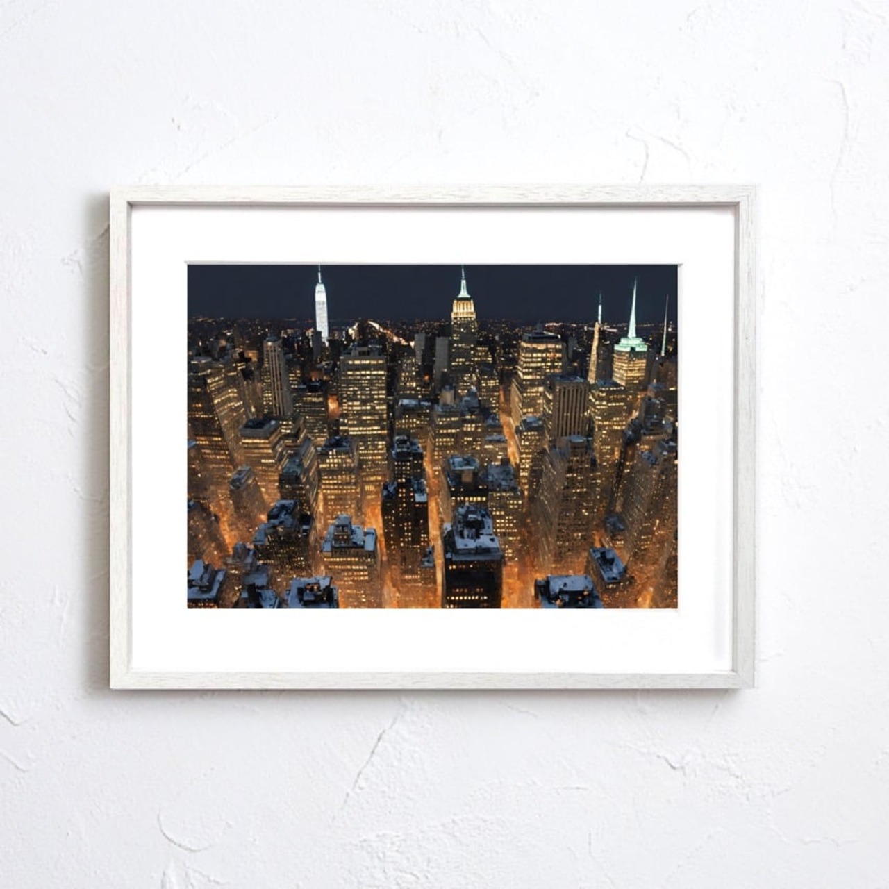 Manhattan｜ニューヨーク夜景のラグジュアリーアートポスター｜都会的な輝きが映える洗練インテリア・額縁付き国内生産A4ポスター
