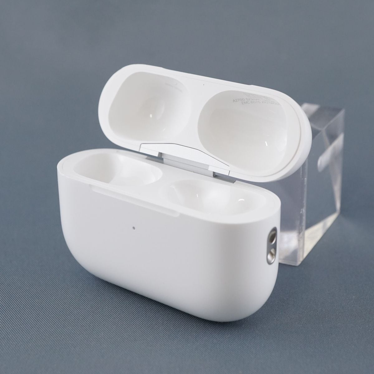 Nothing ear (a) 充電ケースのみ USED美品 充電器 チャージングケース