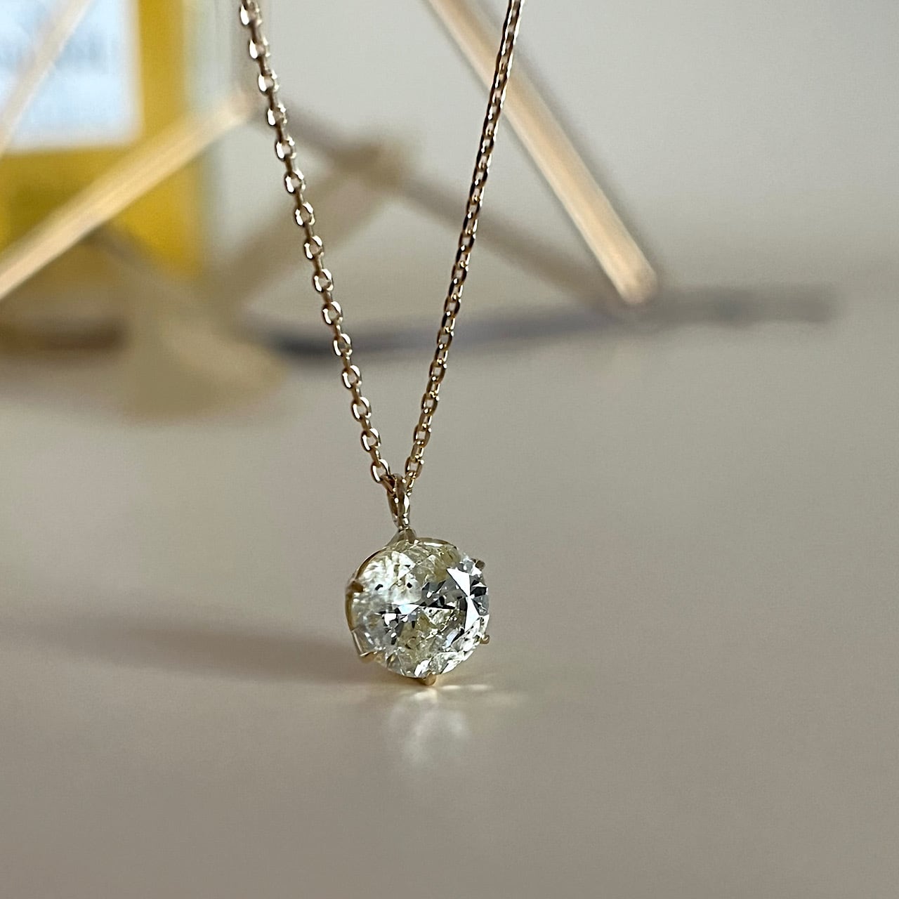 ラウンドブリリアントカット ダイヤモンド ペンダント 1.012 ct K18