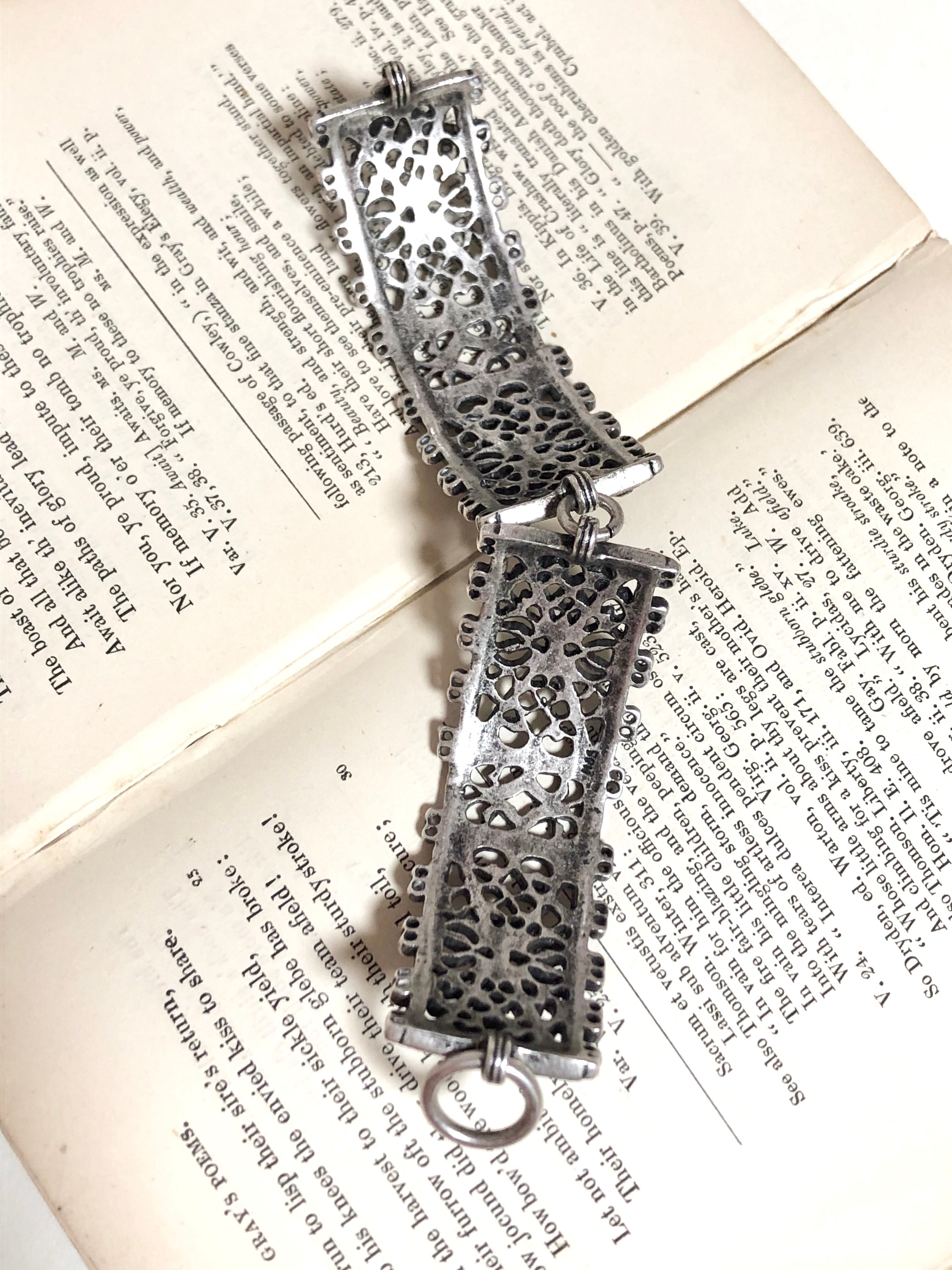 Run Rabbit Run Vintage 】Sliver color bracelet | ACCIDENT online-shop