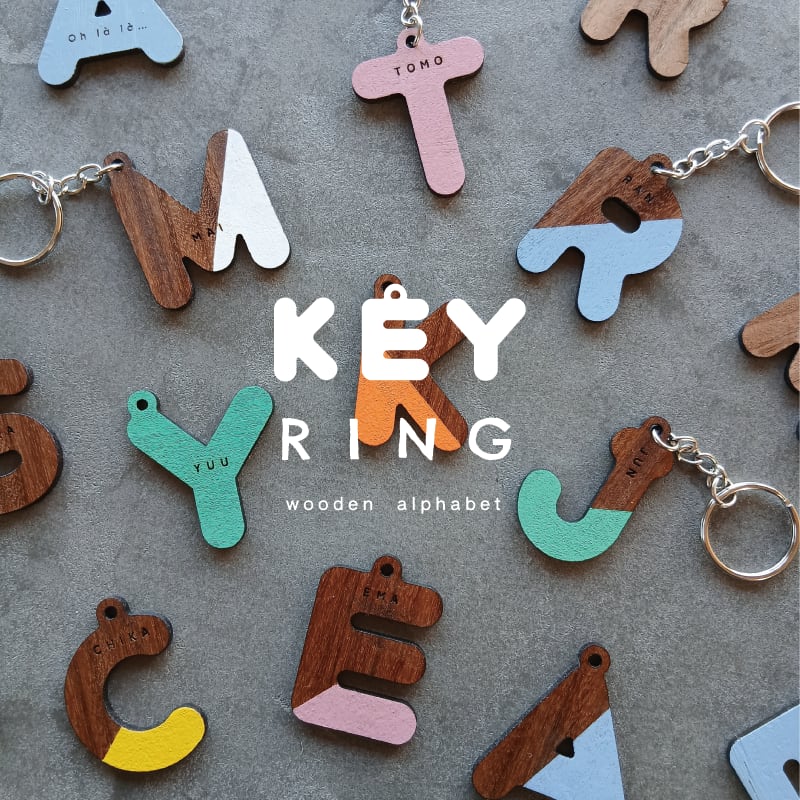 KEY RING 】名入れキーリング 木製 手作りキーホルダー アルファベット