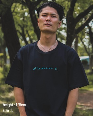 HOOKED ON  T-shirt ボックスシルエット