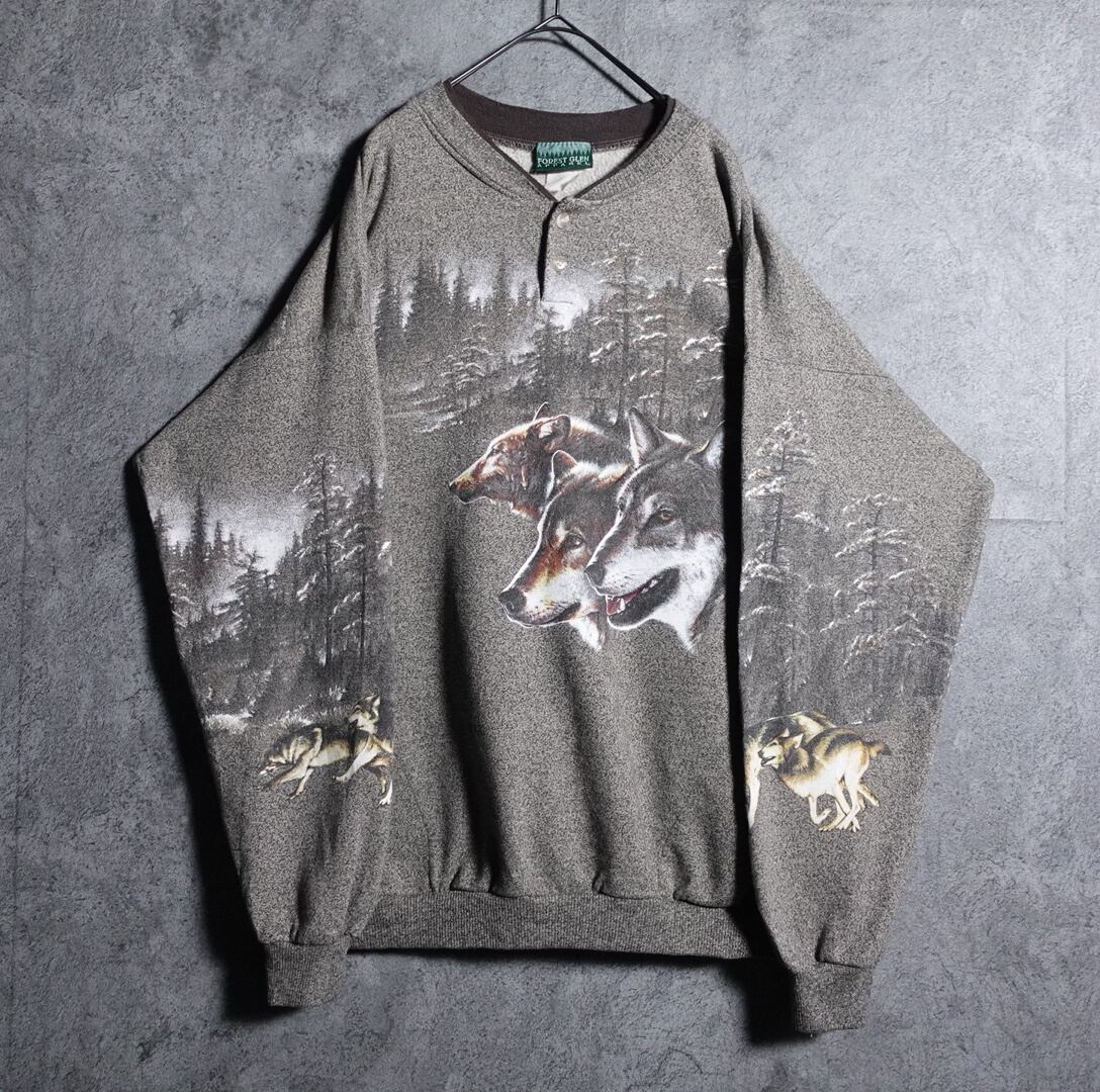 90s wolf all over print henley neck sweat