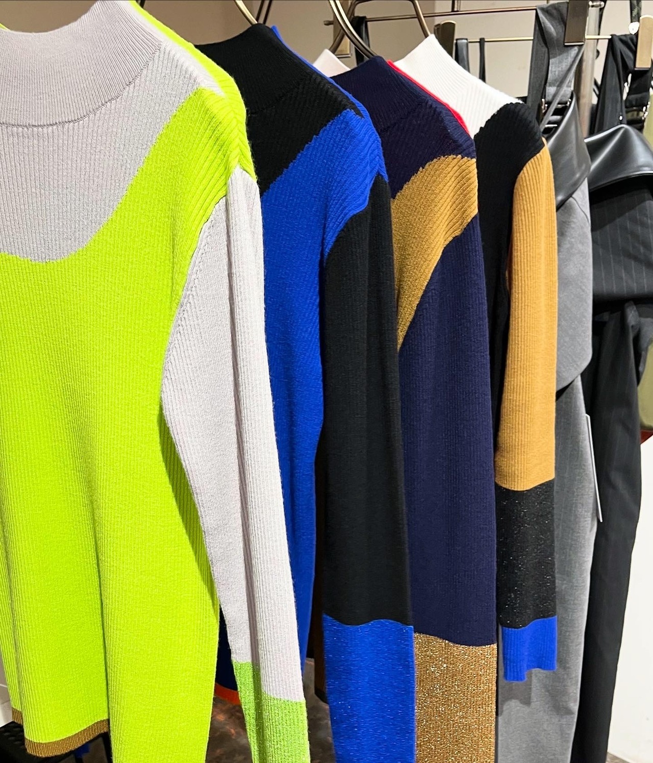 リズレイ RISLEY risley バイカラー2wayニット