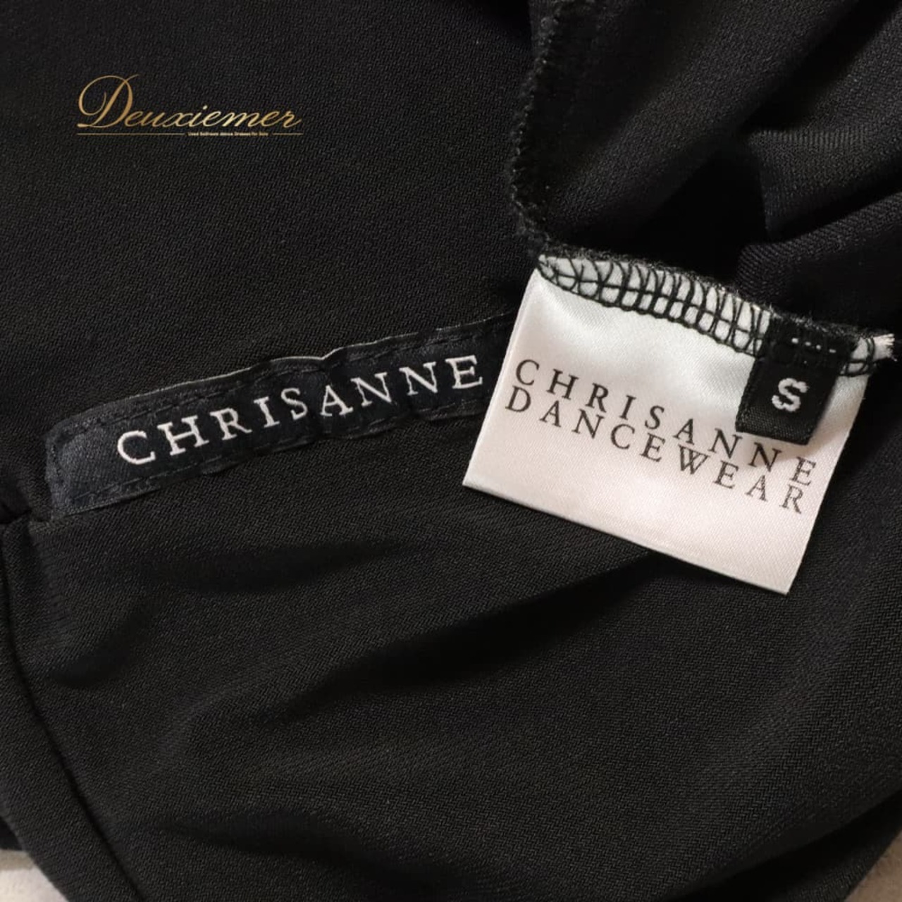 社交ダンス 衣装 CHRISANNE クリスアン ワンピース レッスンウェア ブラック系 黒 無地 シンプル アシンメトリー ノースリーブ 華やか かわいい おしゃれ 上品 大人っぽい レディース ダンス 練習 レッスン 練習着 ダンス衣装 軽やか フリル