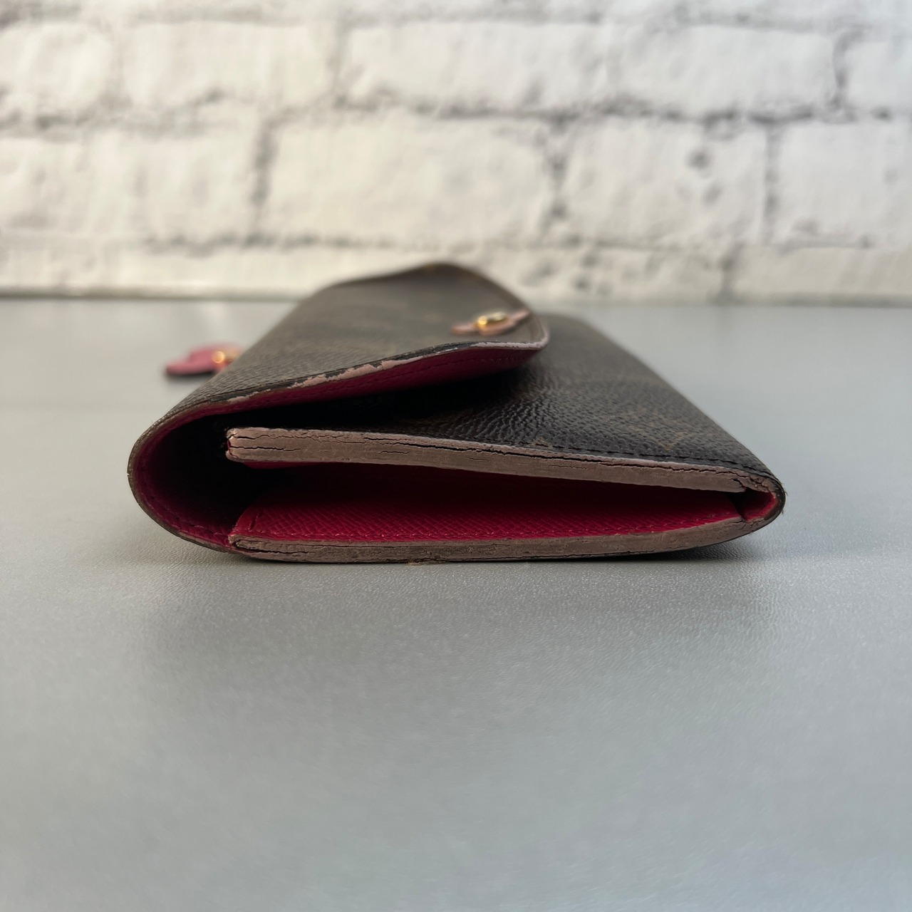 LOUIS VUITTON ルイヴィトン エミリー フラワー モノグラム   レザー 長財布 ブラウン A-12559