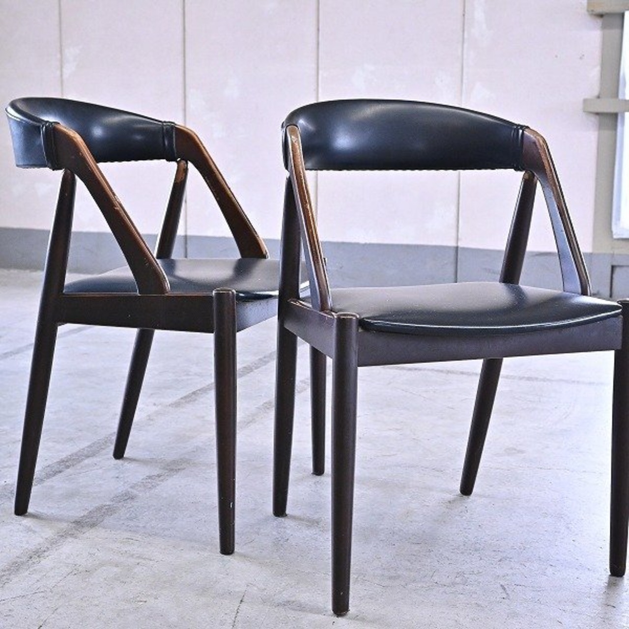 辻木工 ダイニングチェア2脚セットb ビーチ材 レザー 北欧スタイル ジャパニーズビンテージ アーム リビング 食卓 レトロ TSUJI【中古家具/中古インテリア/USED家具ユーズド家具/リサイクル】