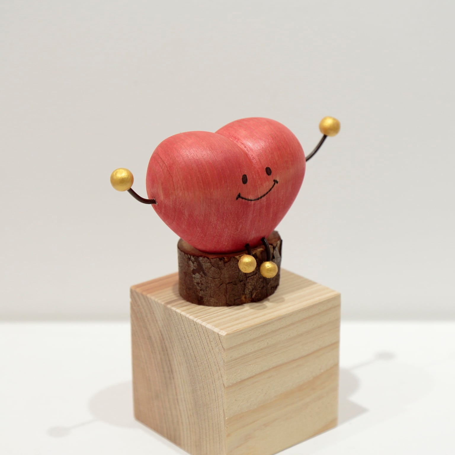 ハートくん・赤（大） / Atelier YUMI | GALLERY 2511オンラインショップ