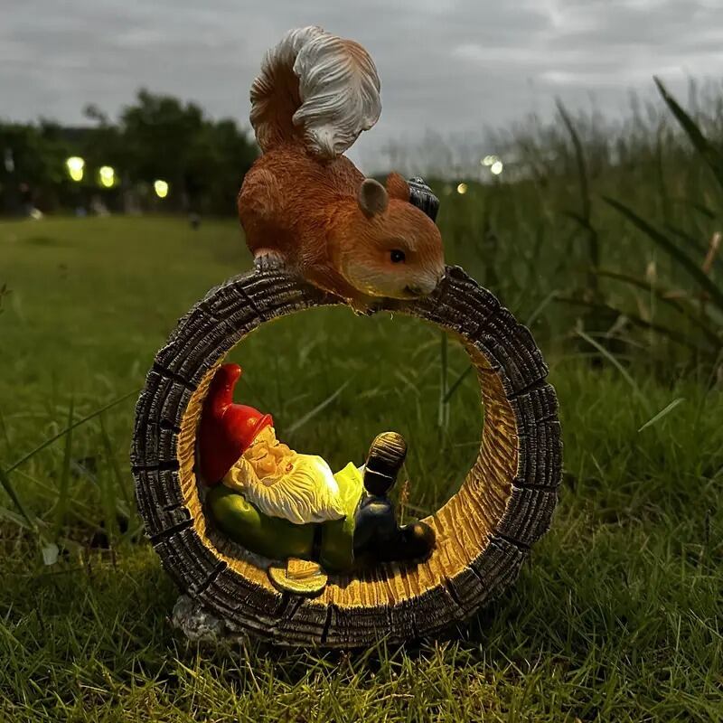 ガーデンオブジェ ガーデンライト 小人 リス メルヘン ソーラー充電 木