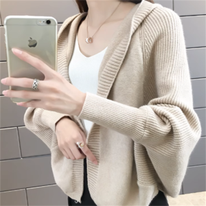 【送料無料】 アウター 6色 羽織り ニットカーディガン ショート ショート丈 袖あり 長袖 ドルマンスリーブ フレア Aライン 厚手生地 ニット かわいい 大人可愛い 綺麗 シンプル カジュアル 大人 おしゃれ お洒落 大人女子 こなれ感 コンサバ 定番アイテム 体型カバー 無地 秋 30代 40代 レディース ママ デート お出かけ 女子会 お呼ばれ お茶会 授業参観 休日 アウトドア 着回し 普段使い オルチャン 韓国 ファッション   ホワイト ブラック ブラウン グレー ベージュ ピンク