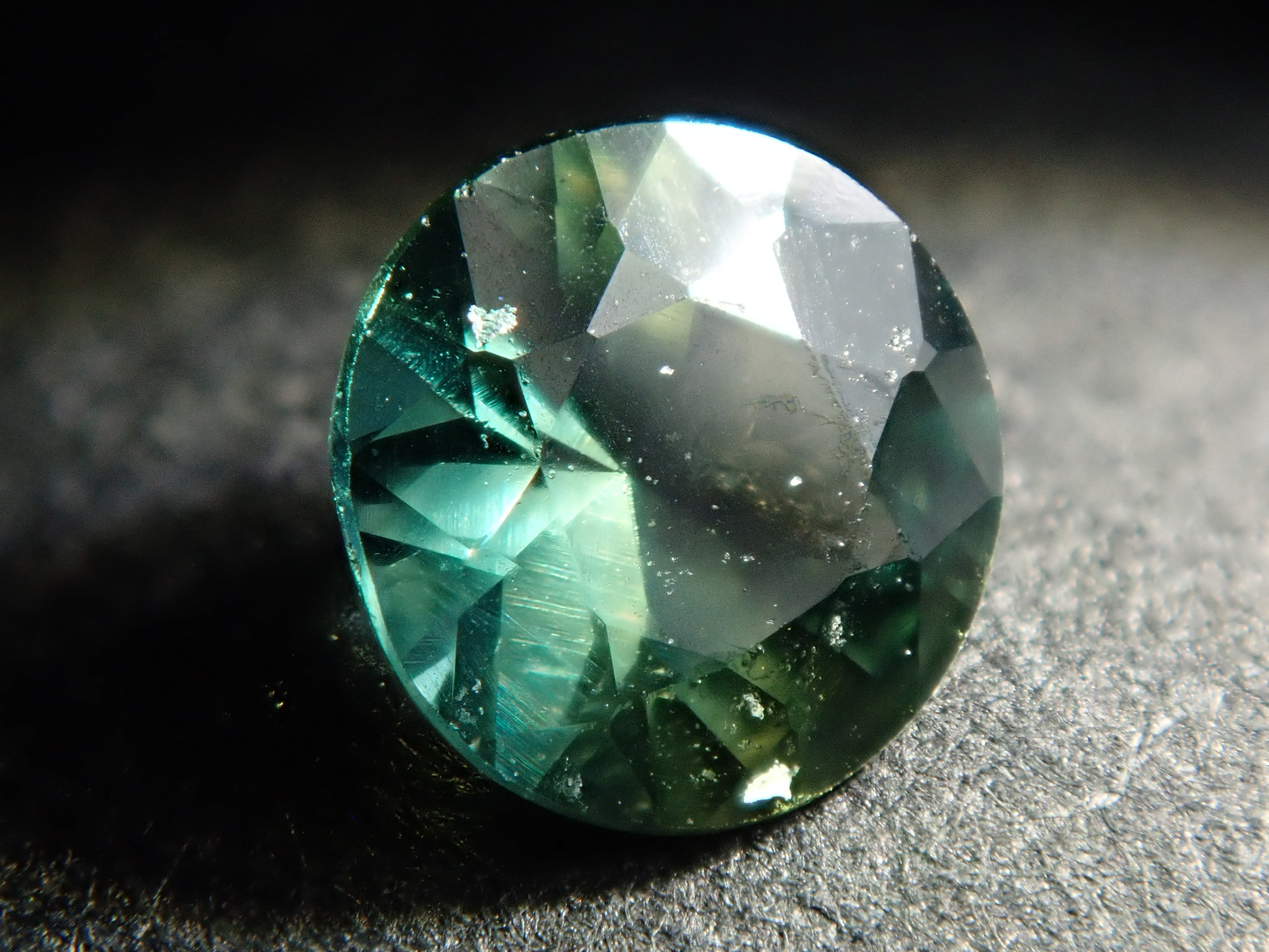 【新商品】タイ産バイカラーサファイア 0.333ct